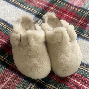 Birkenstock Cozy Cream Fuzzy Shearling Slipper Clogs 39